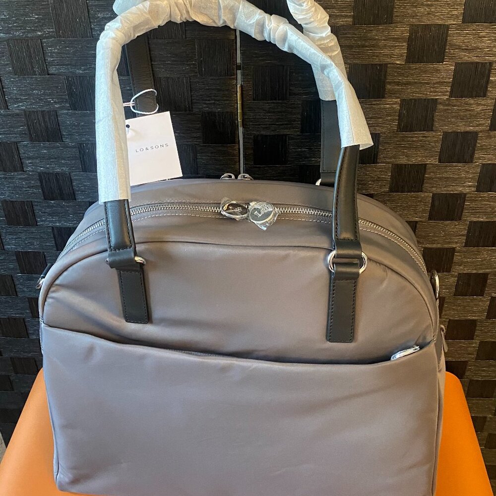 Lo & Sons O.G.2 – Large Travel Bag (Brand New with Tags and Original Packaging)